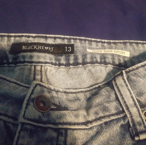 Distressed High Rise Jean Shorts - Picture 4 of 4